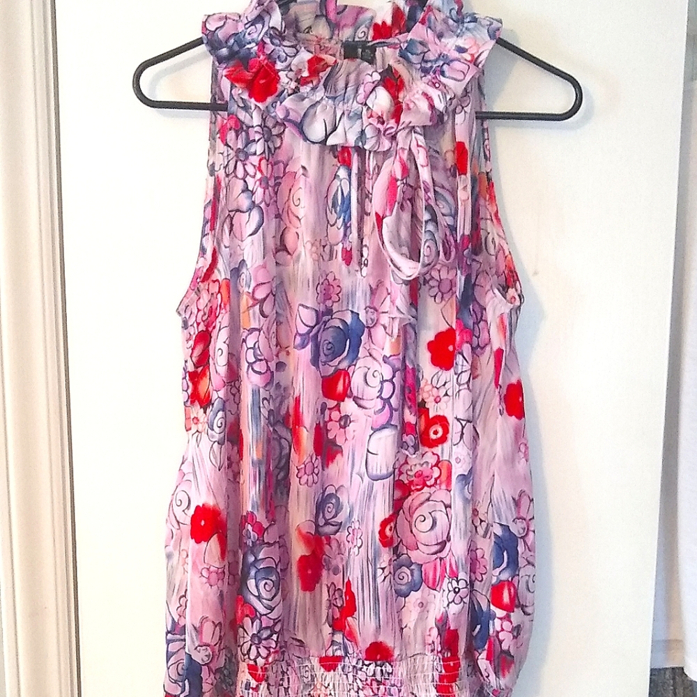 Artistic floral sleeveless blouse size XL